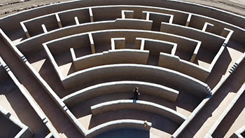 Scott Hensley, Inside the Labyrinth (2025).